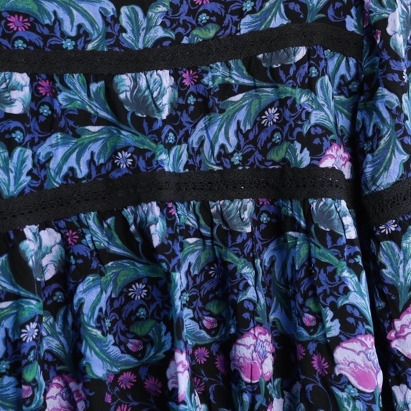 Kimchi Blue blouse UO Urban Outfitters floral print bell sleeve boho gypsy top - Picture 8 of 8